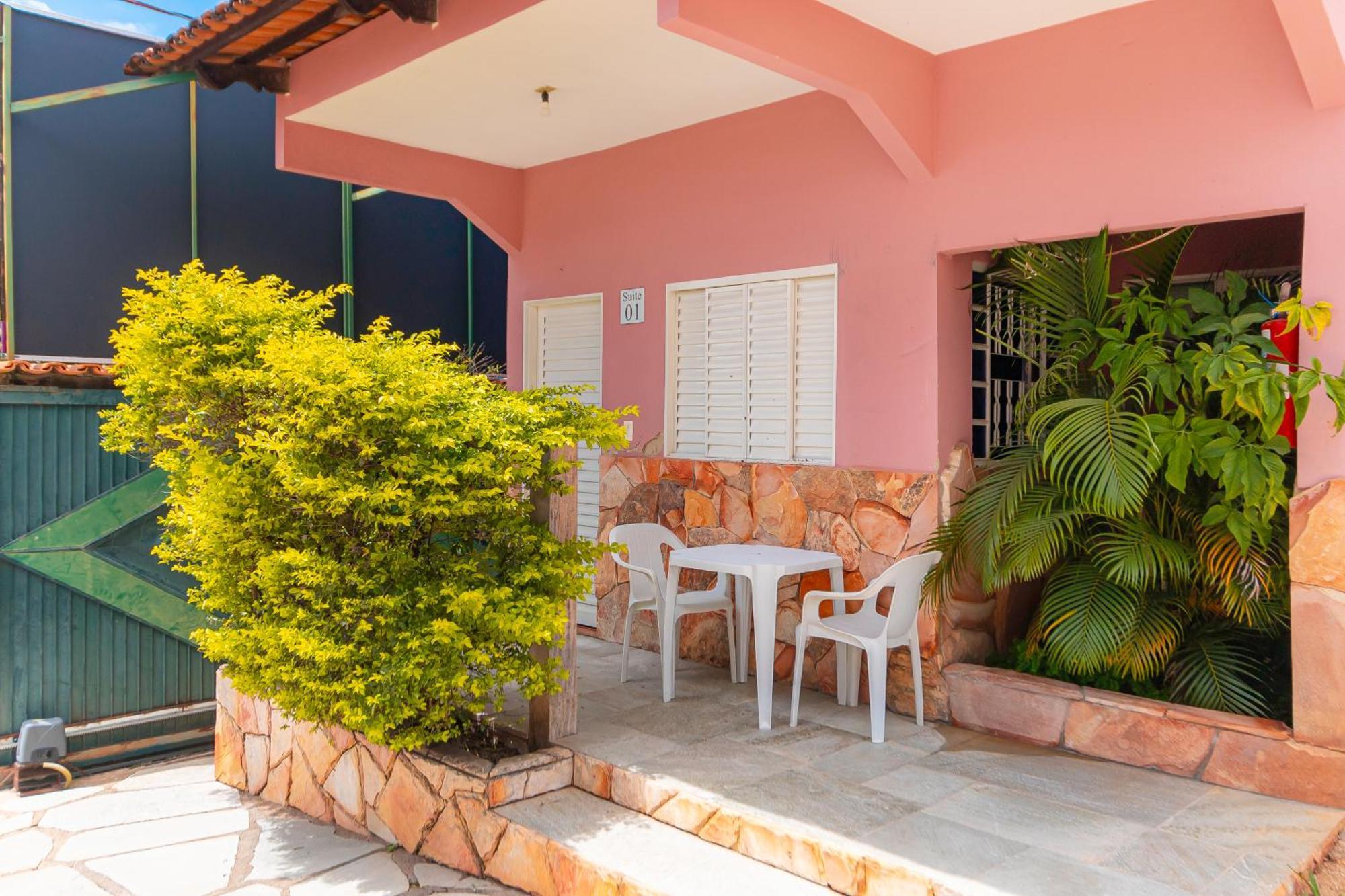 Pousada Meia Lua Pirenopolis Exterior photo